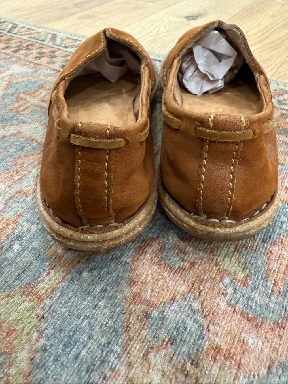 Born Naya slip-on Size 37
